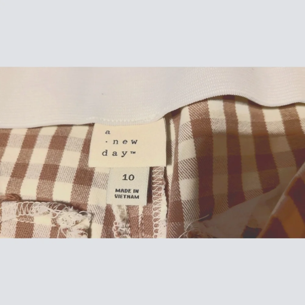 High Rise Pants - Picture 5 of 9